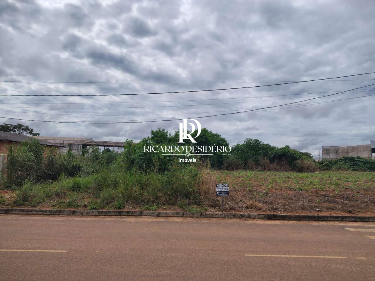 TERRENO INDUSTRIAL 1.000,00 M²
