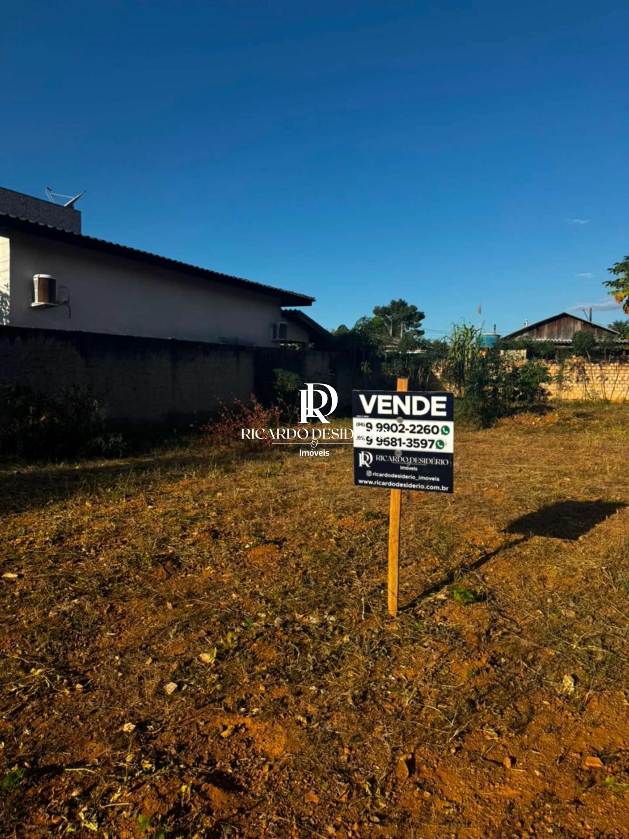 TERRENO 331,88 M²